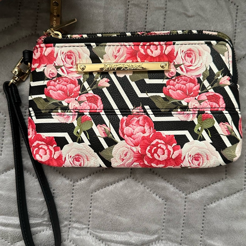Betsey Johnson wristlet